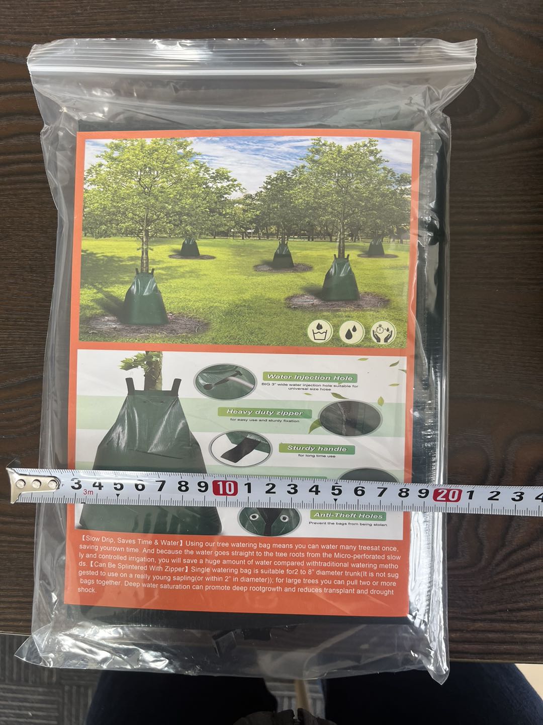 High-capacity tree watering bags for landscaping